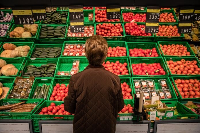 Shoppers at Mercadona SA Supermarkets amid Record Inflation