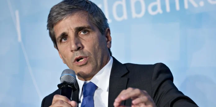 luis caputo economia Luis Caputo, se pronunció en contra del paro general convocado por la Confederación General del Trabajo (CGT) para este jueves