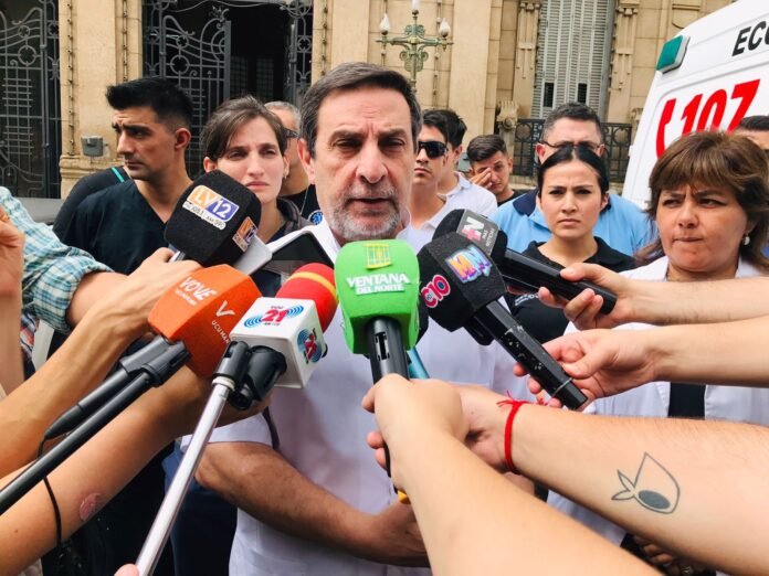 Dr. Luis Medina Ruiz, ministro de salud.